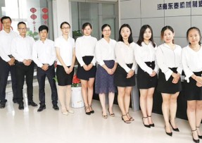 Professional sales team for filling and packaging machines